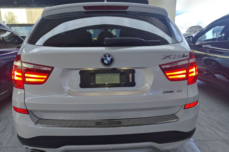 宝马X3(进口) 2014款 xDrive20i X设计套装车身外观6