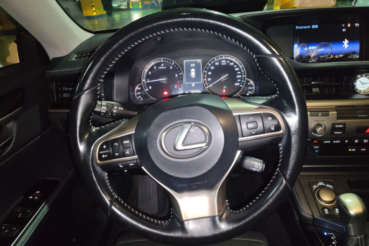 雷克萨斯ES 2016款 200 Midnight特别限量版中控内饰13