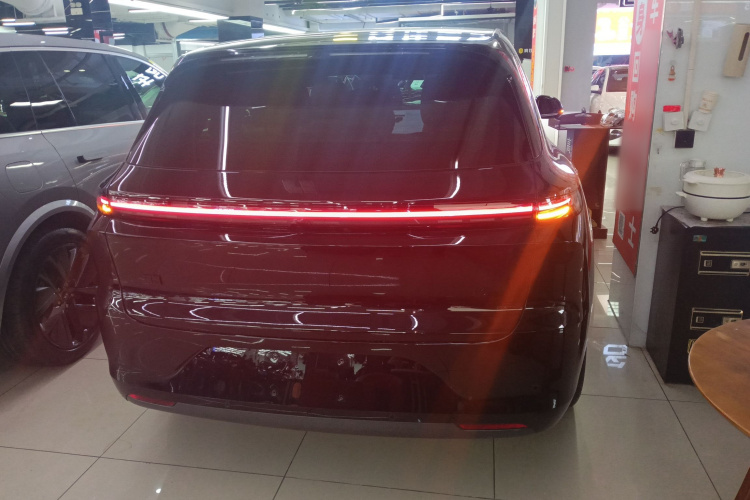 理想汽车 理想L6 2024款 Max车身外观6