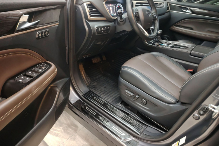 广汽传祺 传祺GS5 2019款 270T 自动尊享版中控内饰20