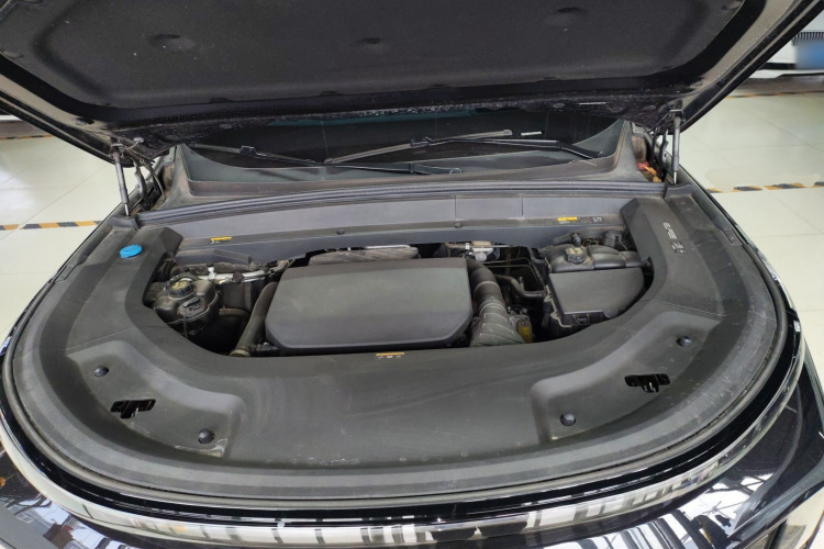 理想汽车 理想L9 2022款 Max机舱底盘24