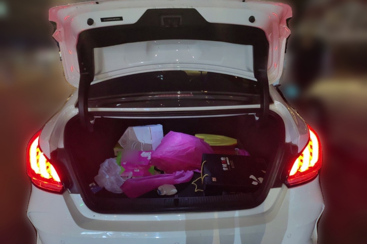 名爵 MG5 2021款 改款 180DVVT CVT青春豪华版中控内饰23