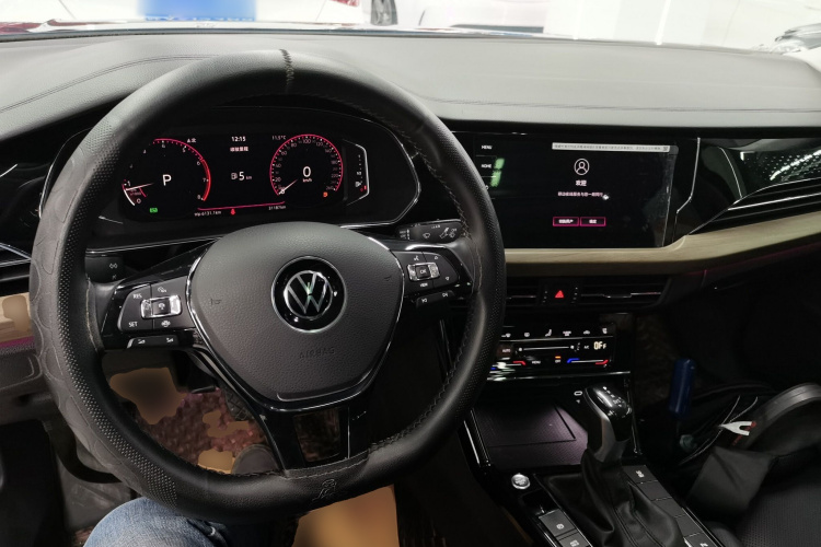 大众 帕萨特 2021款 330TSI 豪华版中控内饰12