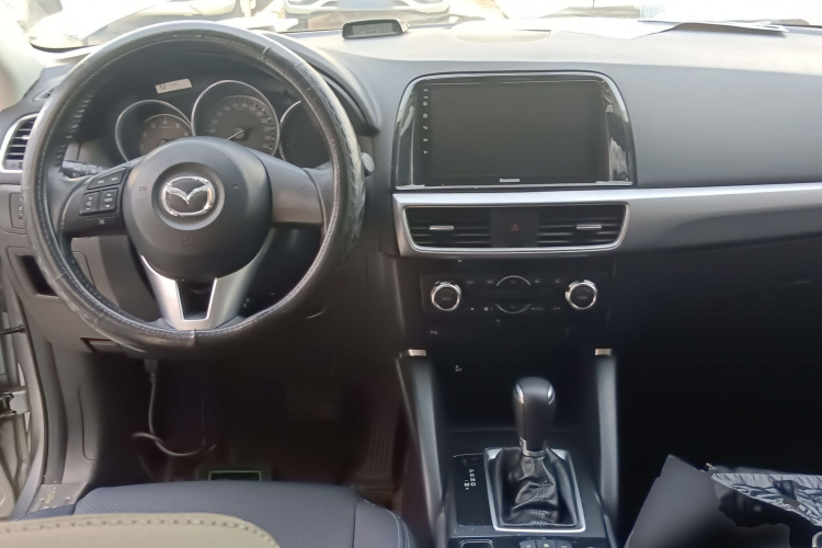 马自达CX-5 2015款 2.0L 自动两驱都市型中控内饰7002