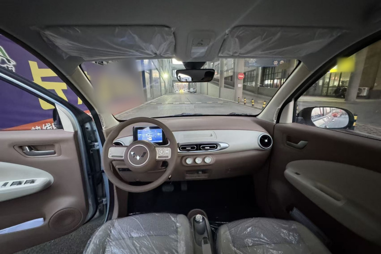 五菱汽车 宏光MINIEV 2025款 四门版 进阶款中控内饰7001