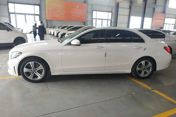 奔驰C级 2020款 C 260 L 运动版车身外观6003