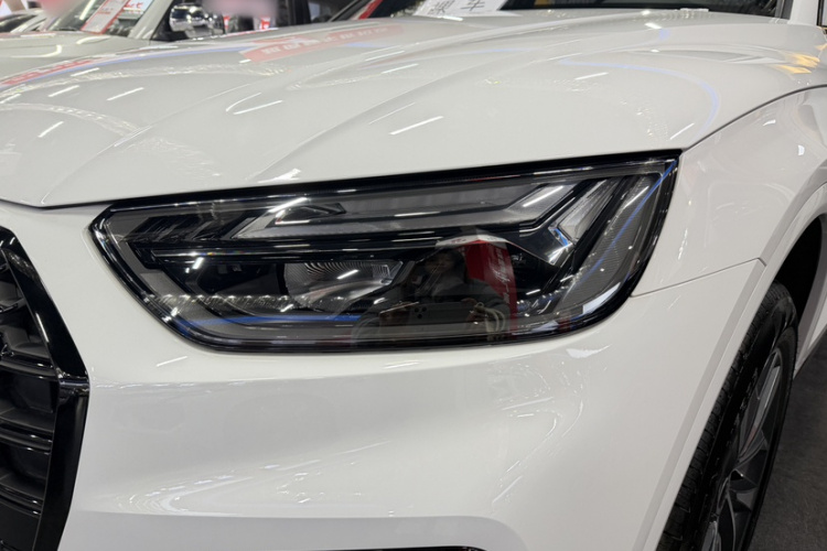 奥迪Q5L 2024款 40 TFSI 豪华动感型车身外观6008