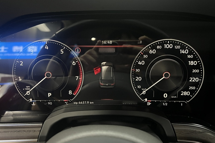 大众 途锐 2022款 2.0TSI 锐尚版中控内饰7002