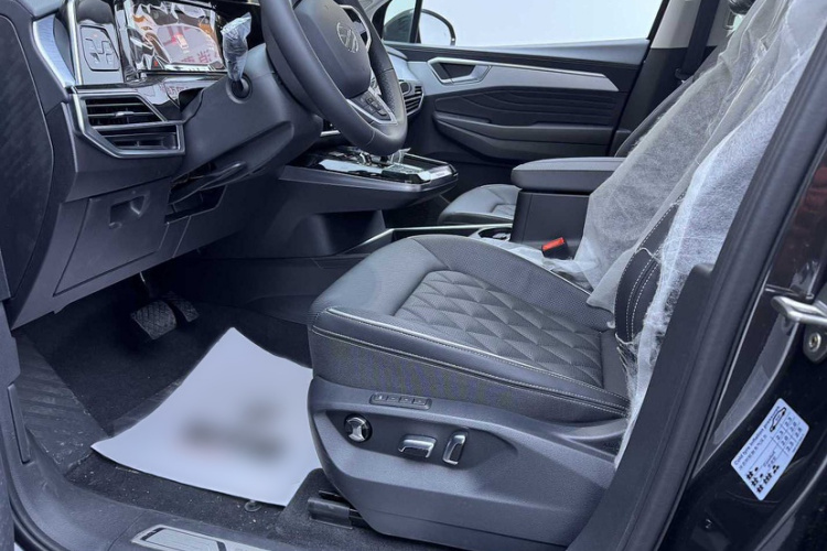大众 揽境 2025款 380TSI 四驱豪华佳境Pro  众享款 6座中控内饰7005