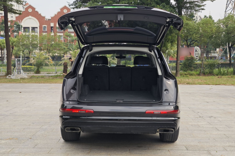 奥迪Q7 2018款 40 TFSI S line运动型局部细节23