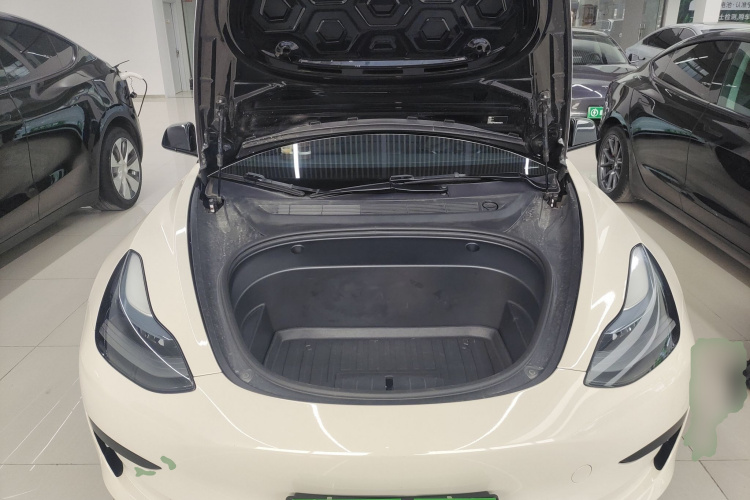 特斯拉 Model 3 2022款 后轮驱动版局部细节24