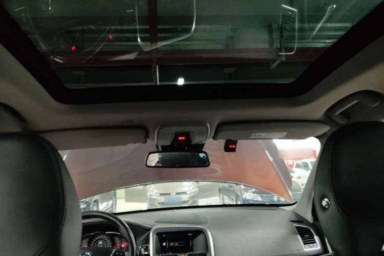 沃尔沃XC60 2016款 T5 智进版中控内饰22