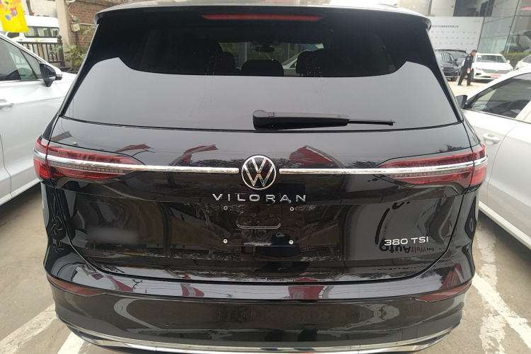 大众 威然 2024款 380TSI 尊贵版车身外观6