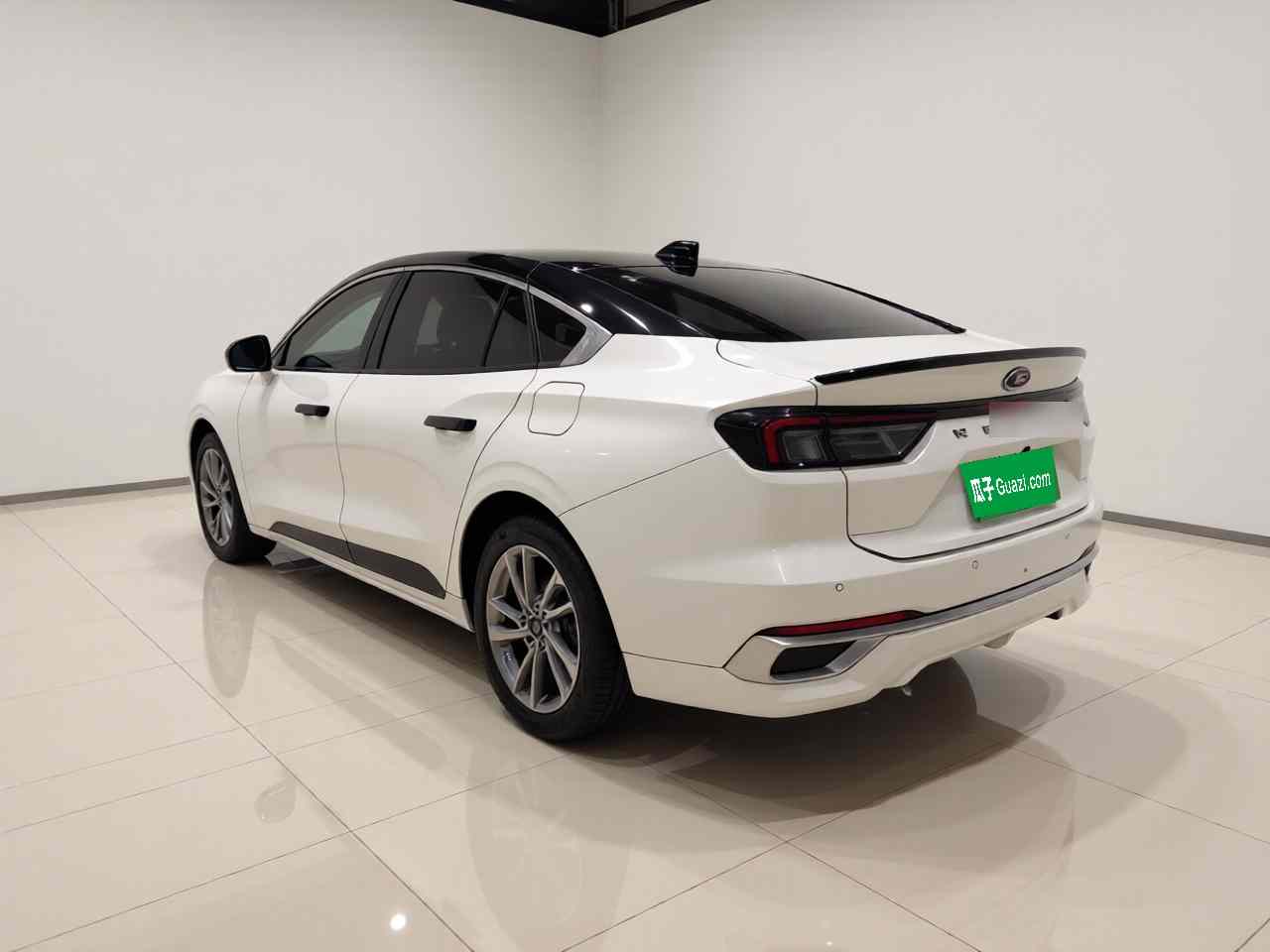 福特 蒙迪欧 2023款 EcoBoost 245 豪华型(3)