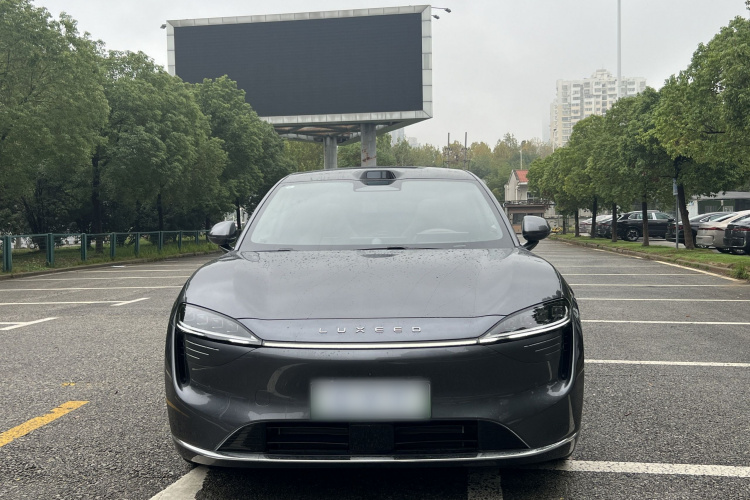 鸿蒙智行 智界R7 2025款 增程 251km Max车身外观6002