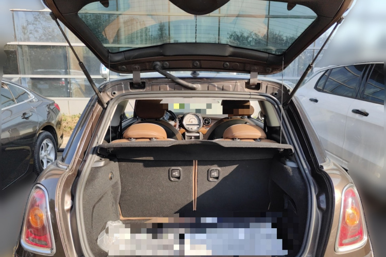 MINI 2010款 1.6L COOPER 50 Mayfair中控内饰23