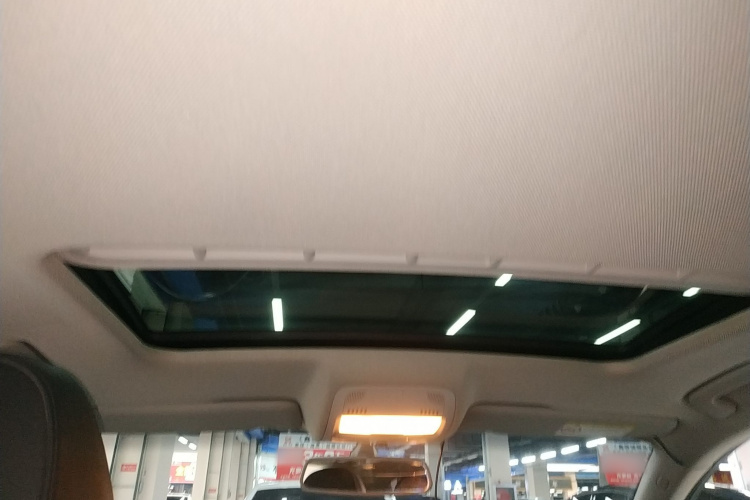 奥迪A4L 2015款 35 TFSI 自动舒适型局部细节22