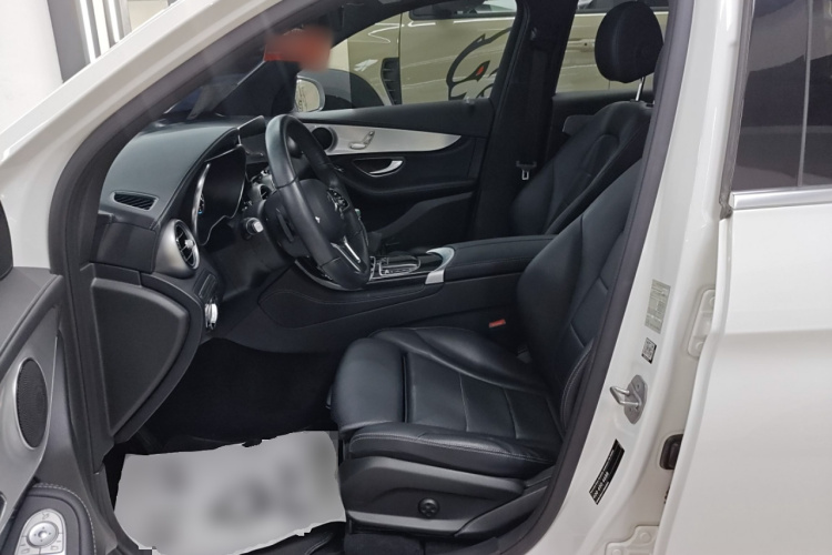奔驰GLC 2020款 改款 GLC 260 L 4MATIC 动感型中控内饰20
