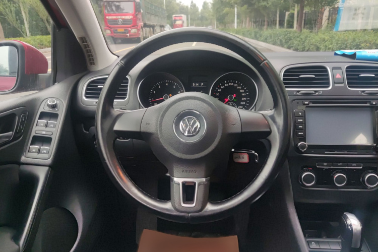 大众 高尔夫 2012款 1.6 自动舒适型中控内饰7005