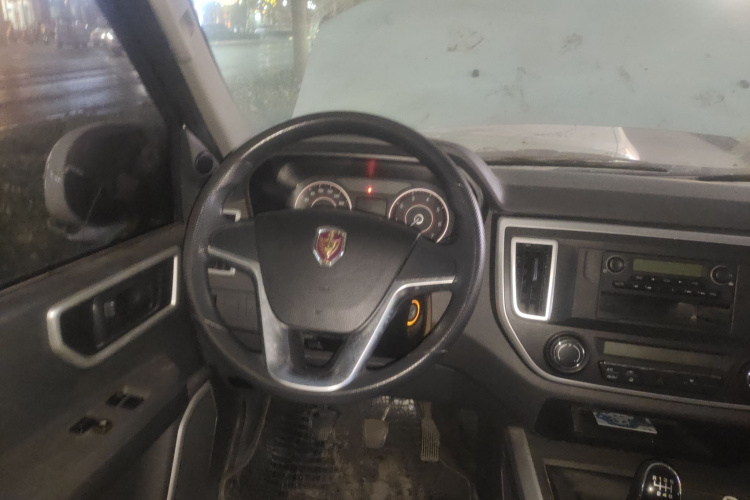 金杯海狮王 2021款 2.0L城运王系列捷运型标准顶6座1TZS中控内饰13