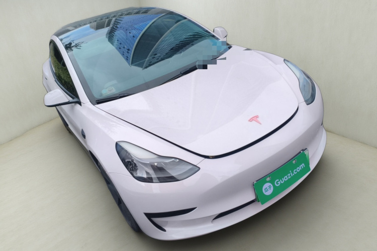 特斯拉 Model 3 2022款 后轮驱动版车身外观3