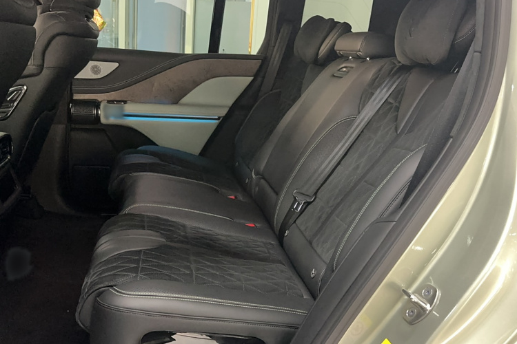 仰望U8 2024款 越野玩家版中控内饰7001