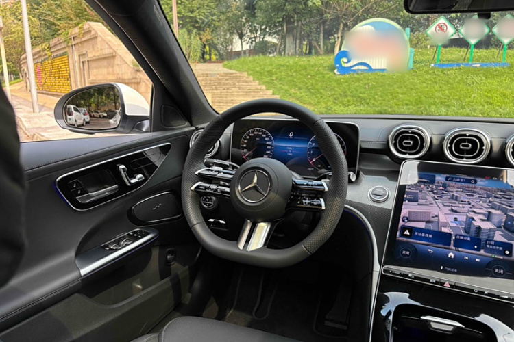 奔驰C级 2025款 C 260 L 运动版中控内饰7006