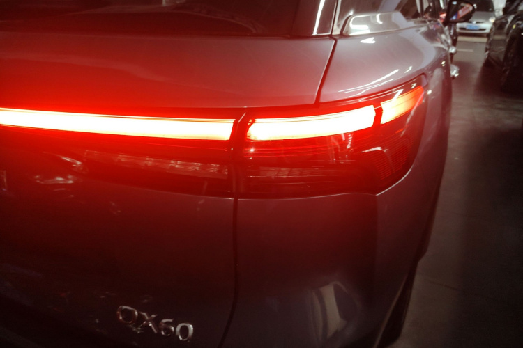 英菲尼迪QX60 2022款 2.0T 舒享版车身外观6006