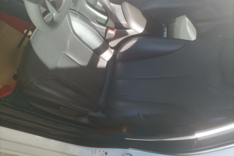 别克 英朗 2021款 改款 典范 1.5L 自动精英型局部细节19