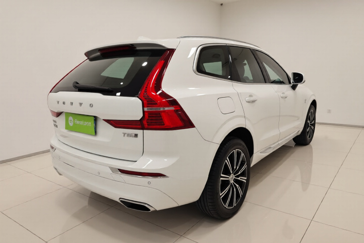 沃尔沃XC60 2020款 T5 四驱智雅豪华版车身外观7