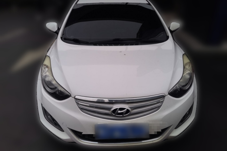 现代 朗动 2013款 1.6L 自动领先型车身外观2