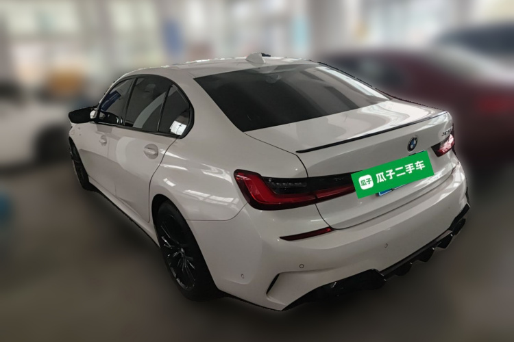 宝马3系 2021款 325Li M运动曜夜套装车身外观5