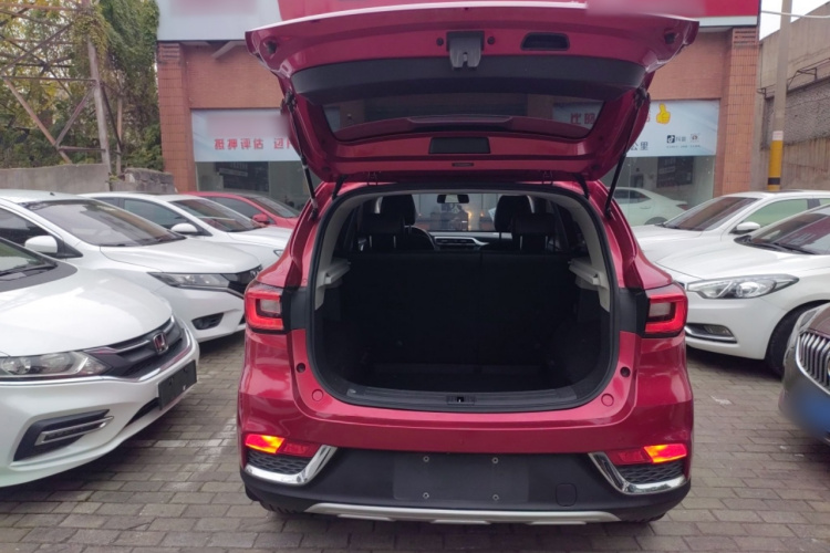 名爵ZS 2017款 1.5L 自动豪华版机舱底盘23