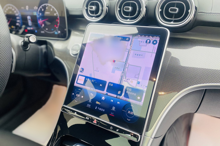 奔驰C级 2024款 C 260 L 皓夜运动版中控内饰7003