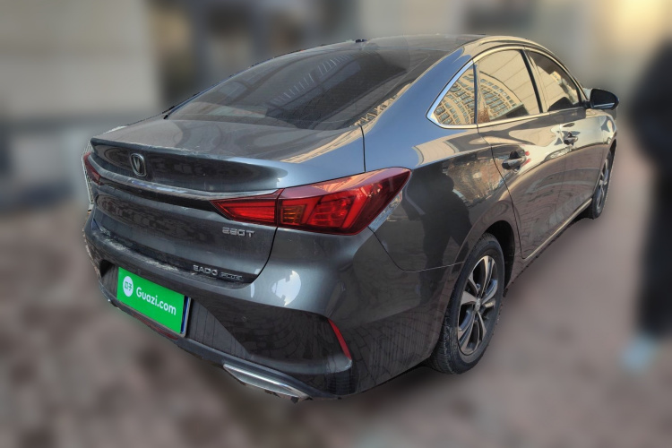 长安 逸动 2021款 PLUS 蓝鲸NE 1.4T GDI DCT尊贵型车身外观7