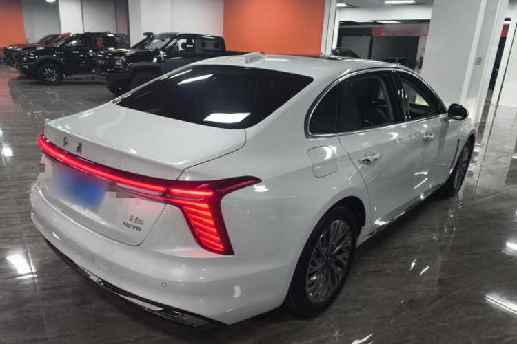 红旗H5 2023款 2.0T 自动智联旗畅版车身外观6005