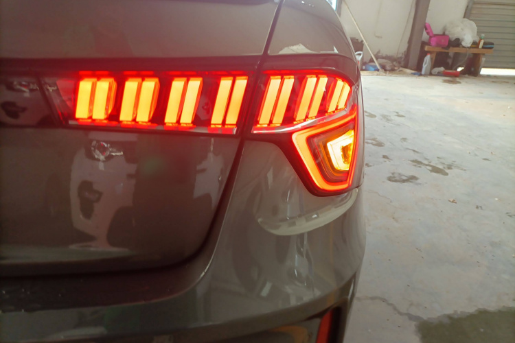 领克03 2022款 1.5TD DCT劲Pro车身外观6006