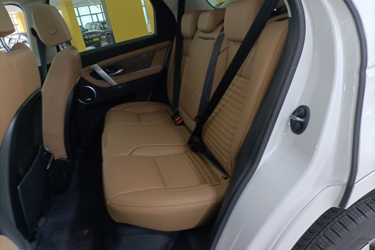 路虎 发现运动版 2025款 249PS 性能科技版中控内饰21