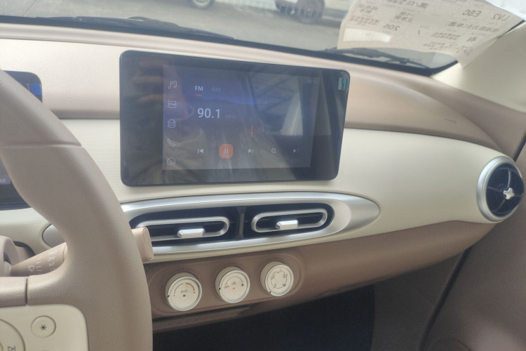 五菱汽车 宏光MINIEV 2025款 四门版 臻享+款局部细节16