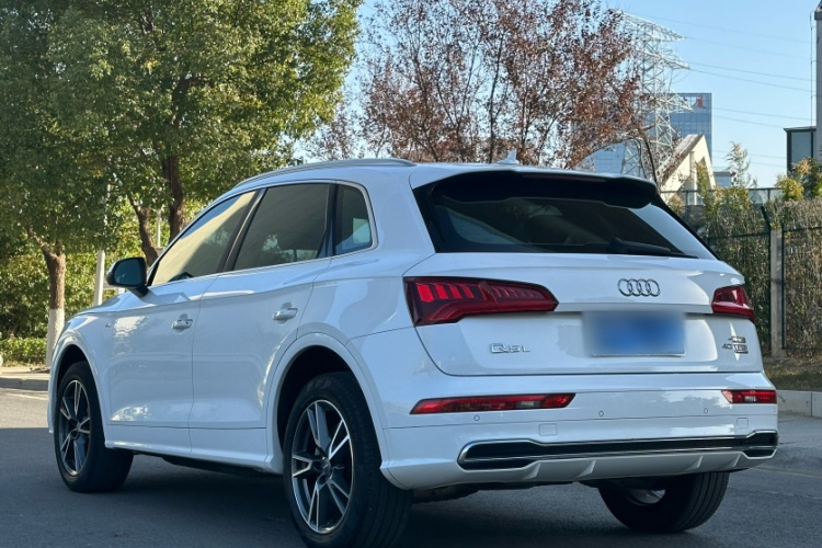 奥迪Q5L 2020款 40 TFSI 荣享时尚型车身外观6006