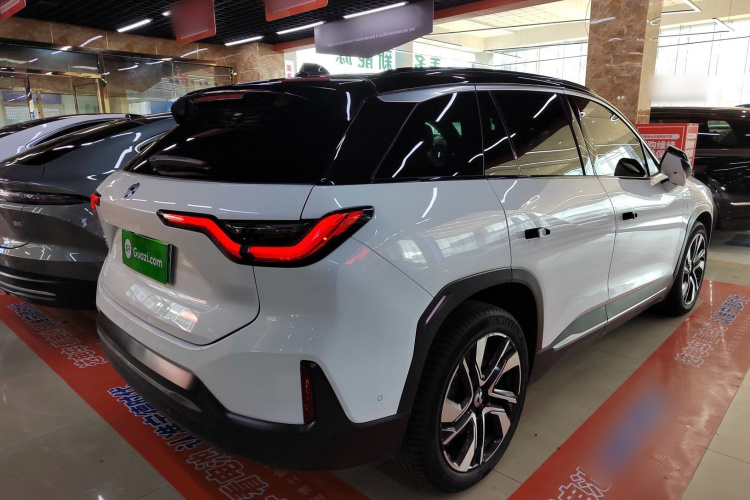 蔚来ES6 2020款 455KM 运动版车身外观7