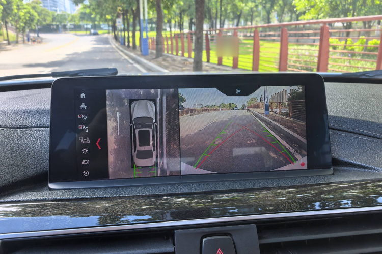 宝马3系 2019款 320Li M运动曜夜版中控内饰7012