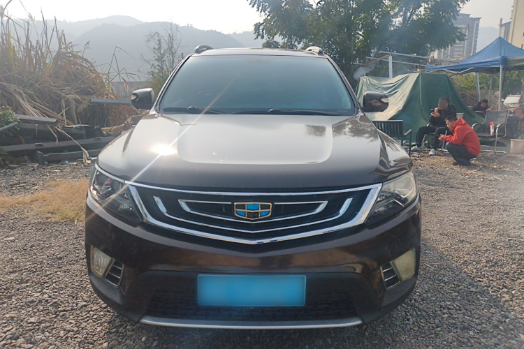 吉利汽车 远景X6 2016款 1.8L 手动尊贵型车身外观2