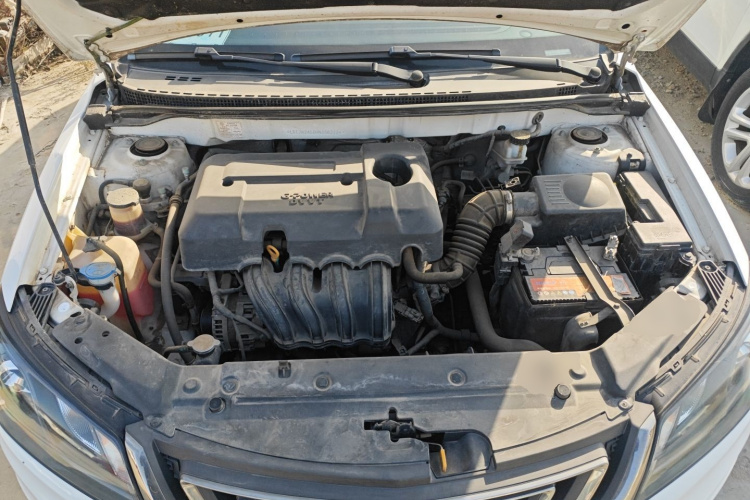 吉利汽车 帝豪 2017款 三厢百万款 1.5L 手动向上版机舱底盘24