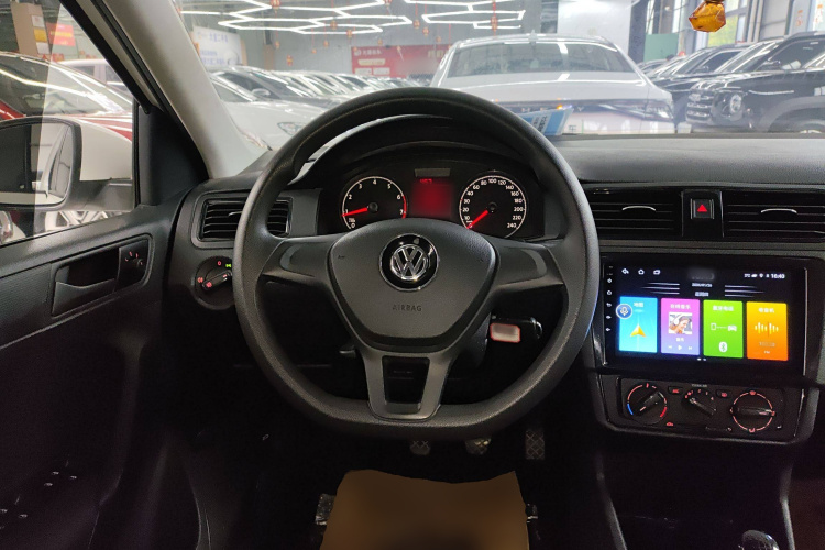 大众 桑塔纳 2021款 1.5L 手动风尚版中控内饰13