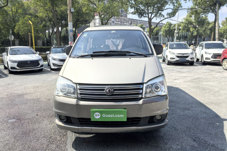 东风风行 菱智 2016款 M3 1.6L 7座豪华型 国IV车身外观6001