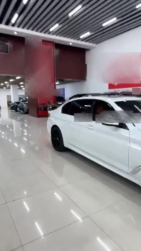 别克GL8 2022款 陆上公务舱 652T 尊贵型讲解1