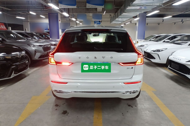 沃尔沃XC60 2026款 B5 四驱智逸豪华版车身外观6