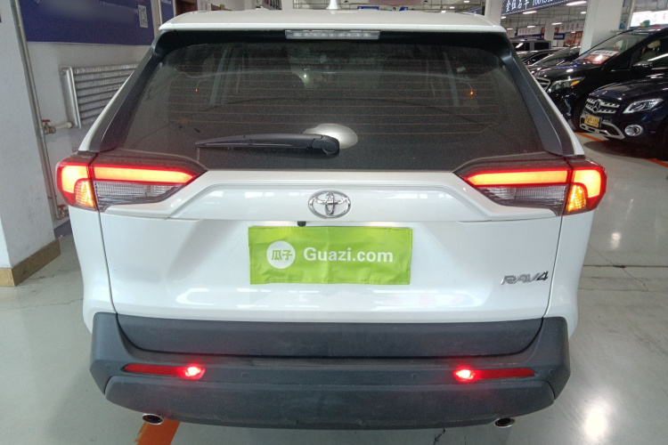 丰田 RAV4荣放 2024款 2.0L CVT两驱都市版车身外观6004
