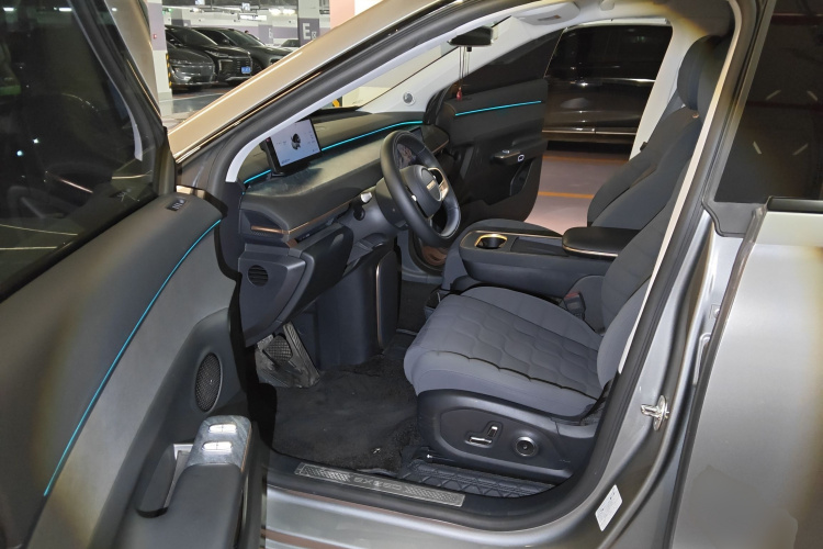 星途 星纪元 ET 2024款 增程 200 Pro+中控内饰20